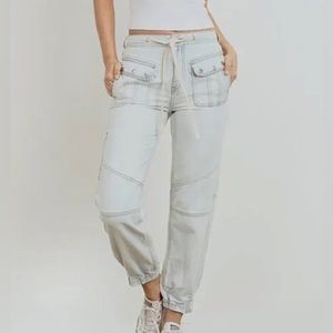 LHANA & KLAIRE BOUTIQUE RELAXED FIT CARGO DENIM JOGGER